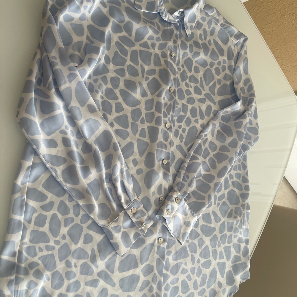 Zara Abstract Blue and White Blouse - Picture 5 of 15